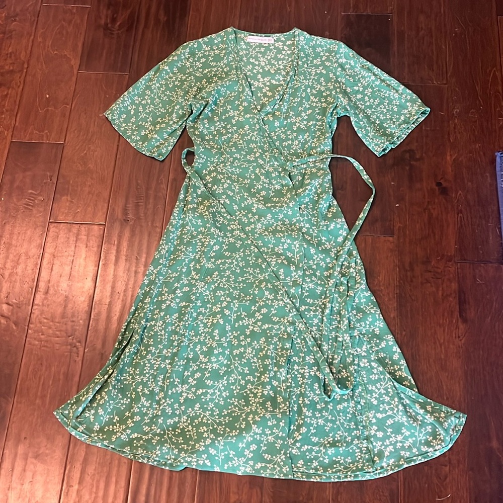 Faithfull the brand green wrap dress size 4, *altered*